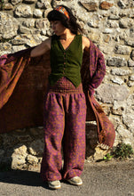 Load image into Gallery viewer, Paisley Fleece Trousers