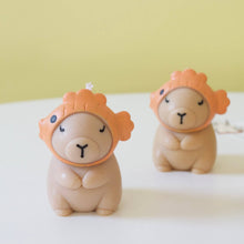 Load image into Gallery viewer, Capybara Candle