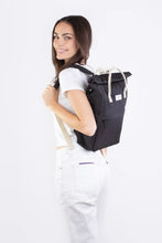 Load image into Gallery viewer, Kind Bag Medium Hackney 2.0 Backpack in Pebble Black