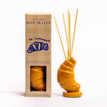 Load image into Gallery viewer, Croissant Scent Diffuser