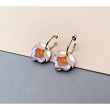 Load image into Gallery viewer, Pink Sky Anna Retro Flower Hoop Earrings