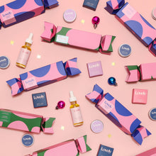 Load image into Gallery viewer, Christmas Cracker Lip Balm Gift Set