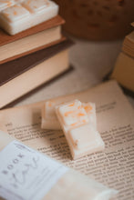 Load image into Gallery viewer, Christmas Cookie &amp; Cherry Jam Scented Snap Bar Wax Melt
