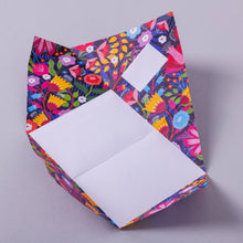 Load image into Gallery viewer, Floral Fantasia Pigeon Pack of 6 Folding Letter Set
