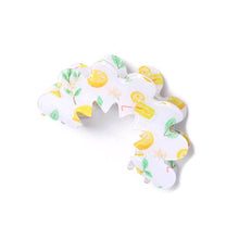Load image into Gallery viewer, Zigzag Edged Lemon Print Hair Claw Clamp
