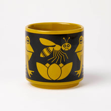 Load image into Gallery viewer, Magpie x Hornsea Frog Mug
