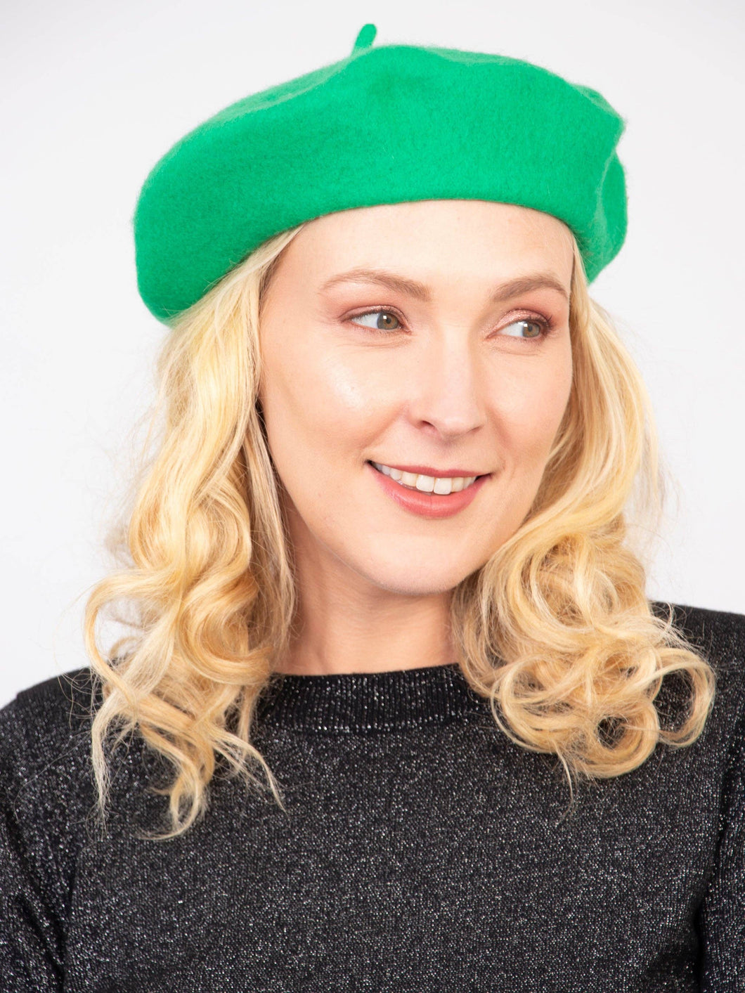 Amelie Green Classic Beret