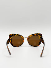 Load image into Gallery viewer, Oversized Cat-Eye Sunglasses in Tortoiseshell
