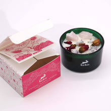 Load image into Gallery viewer, Hop Hare Magic Candle - The Lovers

