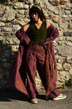 Load image into Gallery viewer, Paisley Fleece Trousers
