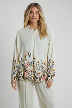 Load image into Gallery viewer, Floral Border Print Shirt
