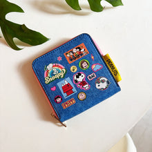 Load image into Gallery viewer, Snoopy &amp; Friends Patch Zip Purse
