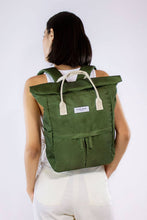 Load image into Gallery viewer, Kind Bag Medium Hackney 2.0 Backpack in Khaki
