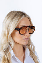 Load image into Gallery viewer, Tortoiseshell Navigator Sunglasses with Orange Lenses
