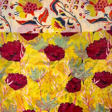 Load image into Gallery viewer, Botanic Print Square Scarf
