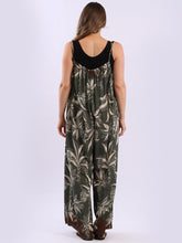 Load image into Gallery viewer, Oversized Floral Print Jumpsuit
