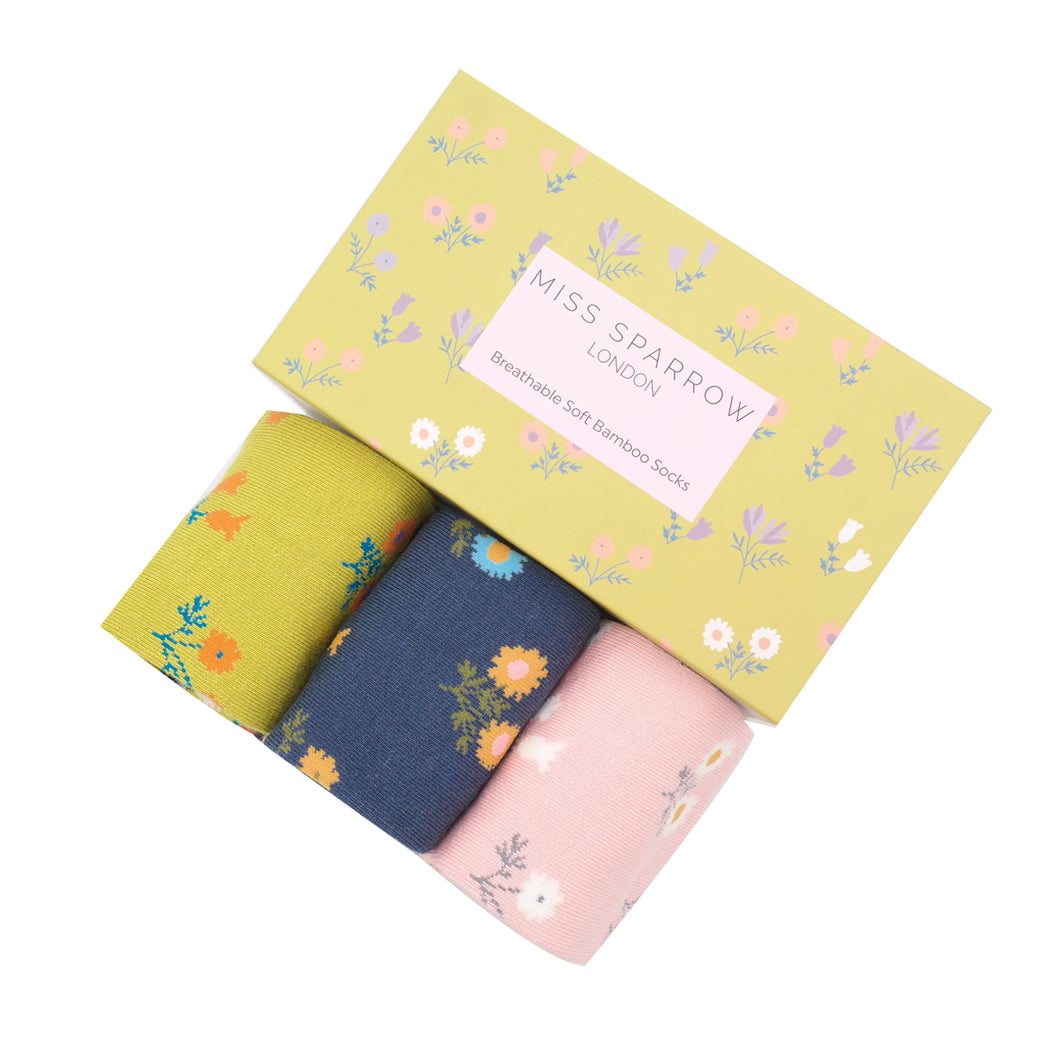 Miss Sparrow Set of 3 Dainty Floral Bamboo Socks